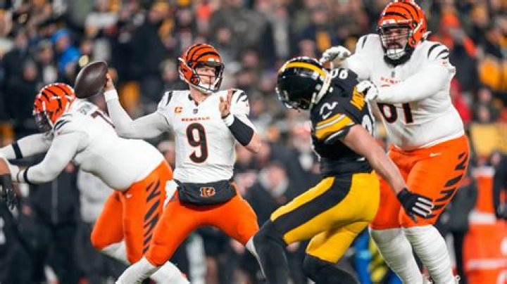 Steelers end 3-game skid with 34-11 win over Bengals