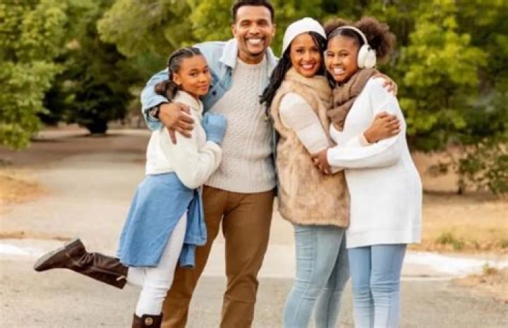 David A Arnold Wife: Who Is Julie Harkness?