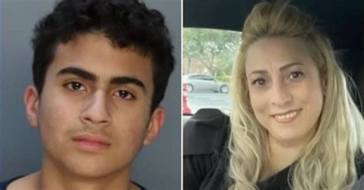 Disturbing photo shows Florida teen Derek Rosa standing over his mother's bed moments before stabbing her to death