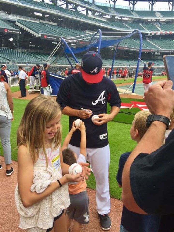 Dukes family spreading aloha across U.S. | News, Sports, Jobs