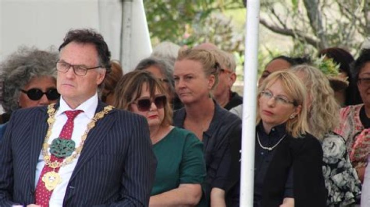 Dunedin deputy mayor resigns over working relationship with mayor