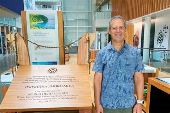 Eric Roberts appointed head of Papahanaumokuakea Marine National Monument | News, Sports, Jobs