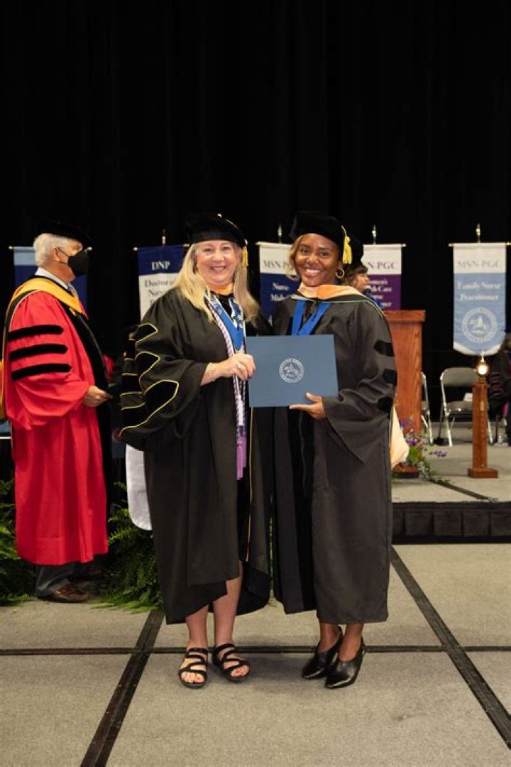 Lisa Chappell Obituary, Esteemed Figure In The Frontier Nursing University Has Died