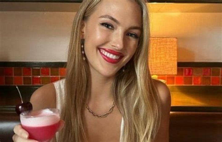 Sienna Weir Cause of death, Age, Boyfriend, Net Worth, Parents, Siblings