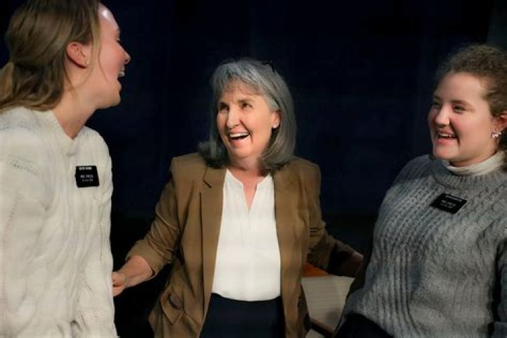 Why Sister J. Anette Dennis compared missionaries to angels