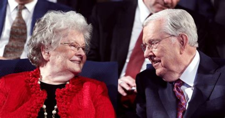 Sister Barbara Bowen Ballard, wife of President M. Russell Ballard, dies at 86
