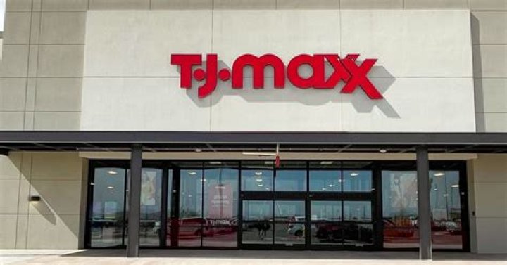 T.J. Maxx breaks ground, to be one of many new additions to Maui Mall | News, Sports, Jobs