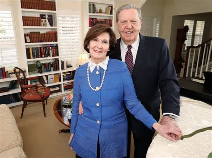 Video: Elder and Sister Holland on facing health challenges