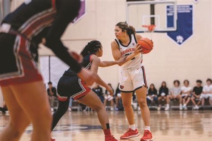 Von Oelhoffen leads Beavers past Lady Raiders 77-65 | News, Sports, Jobs