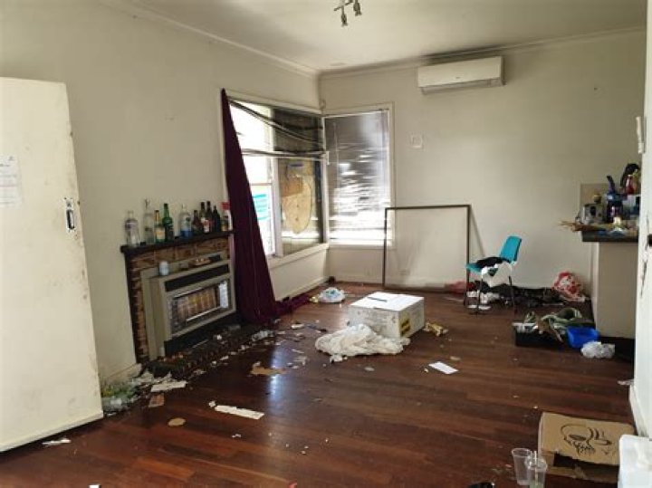 Phil Twyford slams Judith Collins' attitude to compo for Housing NZ tenants evicted under bogus meth testing